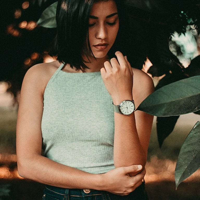 L'élégance intemporelle des montres féminines en or